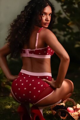 Rolling Top Balconette Alpha Sweetheart M