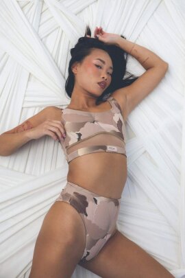 HotCakes Shorts Peonies Nude L