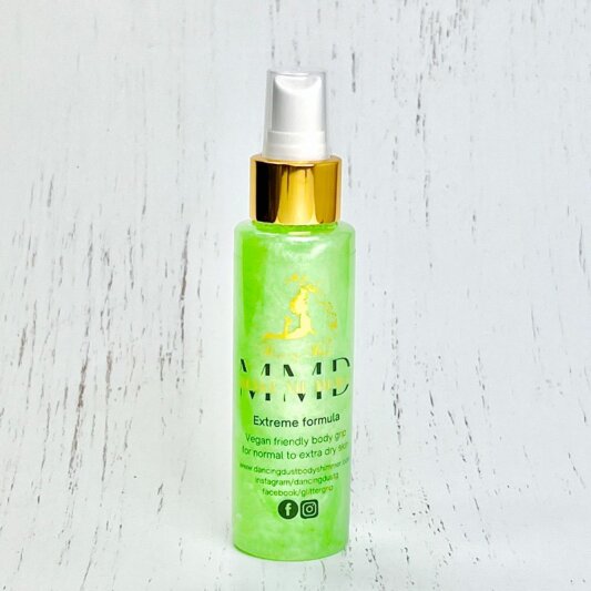 Dancing Dust Grip Make Me Dewy for Dry Skin Green