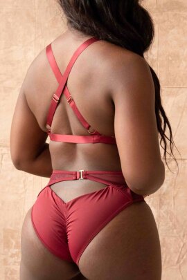 Tatiana Active Wear Top Kaizen Burgundy