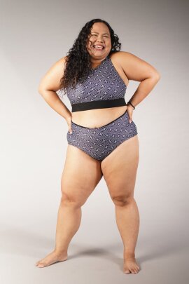Off the Pole Shorts Essential Illusion Print
