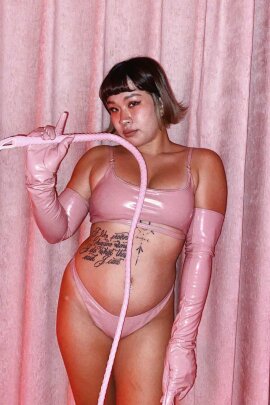 Naughty Thoughts Thong Sinner Vinyl Pink M
