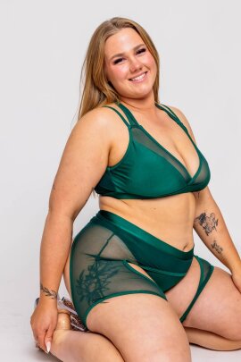 AMBR Designs Sculp Crop Top Emerald M